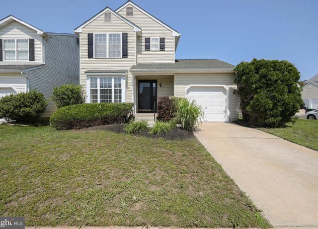 Property at 37 Wakefield Rd, Atco, NJ 08004, 3 beds, 2 baths