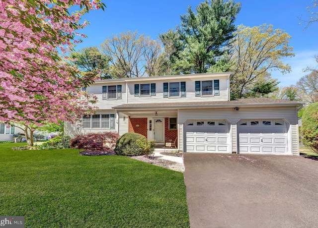 Property at 79 Wolfpack Rd, Hamilton, NJ 08619, 4 beds, 2.5 baths