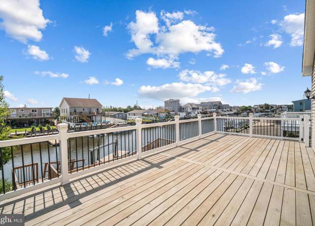 Property at 1 S Ensign Dr, Little Egg Harbor Twp, NJ 08087, 3 beds, 3.5 baths