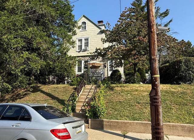 Property at 1535 Haak St, Reading, PA 19602, 3 beds, 1.5 baths