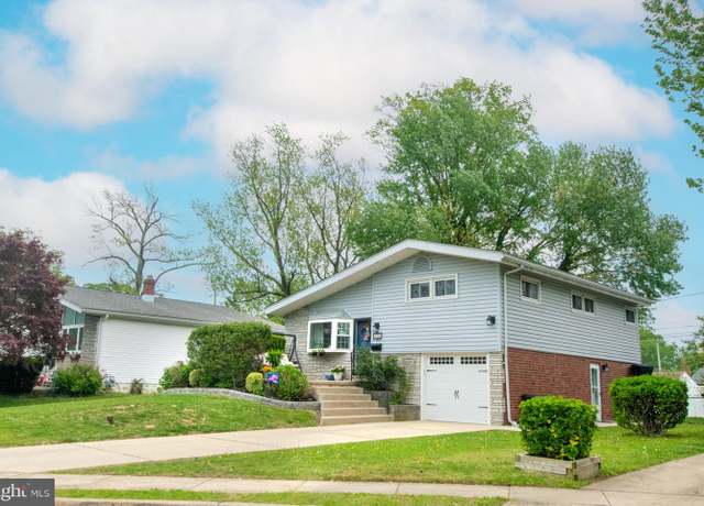 Property at 638 Woodland Ave, Swarthmore, PA 19081, 3 beds, 2 baths