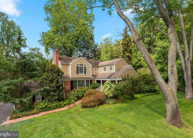 Property at 211 Spruce Tree Rd, Wayne, PA 19087, 5 beds, 4.5 baths