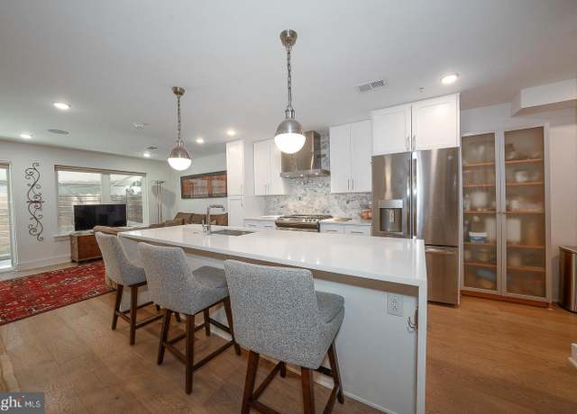 Property at 724 N 19th St #1, Philadelphia, PA 19130, 3 beds, 3 baths