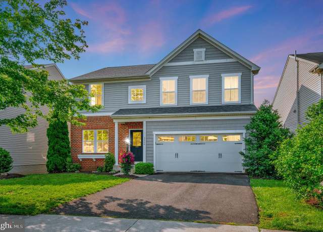 Property at 3308 Boathouse Rd, Warrenton, VA 20187, 4 beds, 3.5 baths