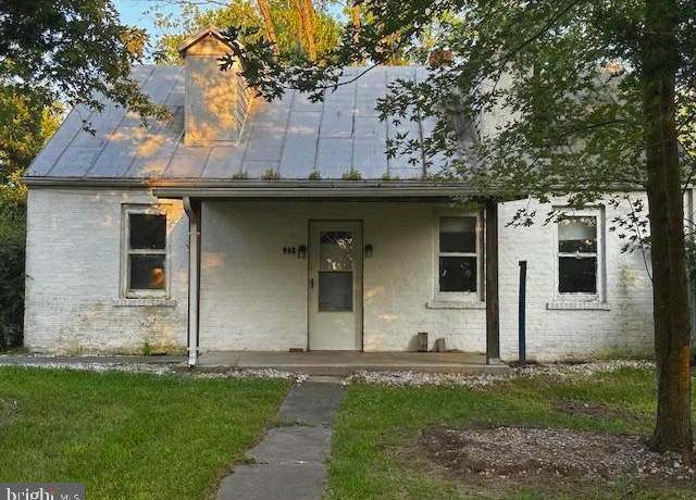 Property at 945 Hudson Hollow Rd, Stephens City, VA 22655, 2 beds, 1 bath