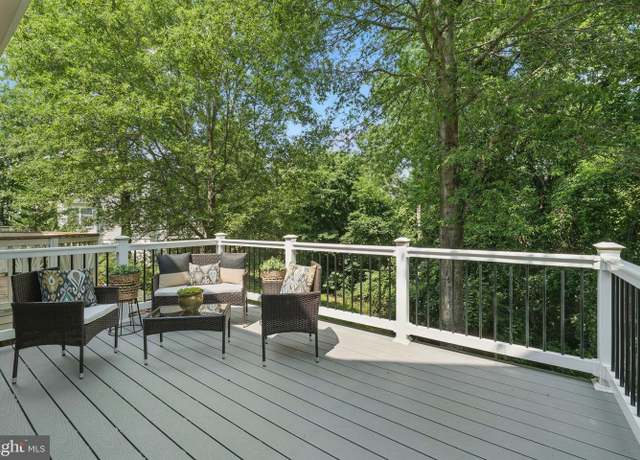 Property at 5605 Swift Creek Ct, Haymarket, VA 20169, 3 beds, 3.5 baths