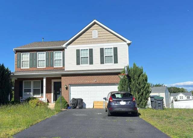 Property at 4 Cool Well Ct, Fredericksburg, VA 22406, 5 beds, 3.5 baths