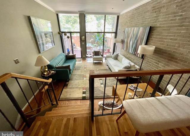 Property at 260 M St SW #24, Washington, DC 20024, 2 beds, 2.5 baths