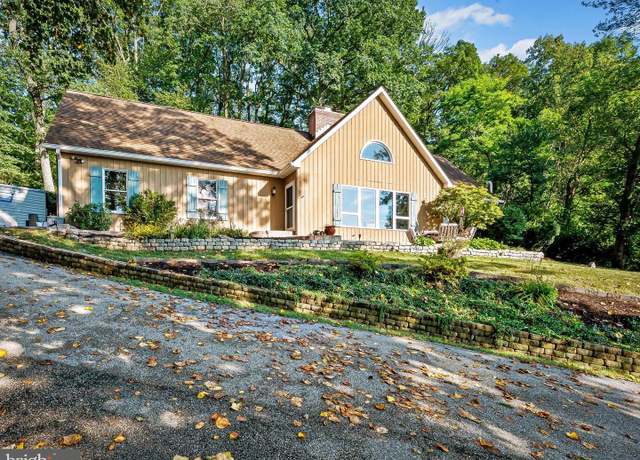 Property at 717 Meadow Branch Rd, Westminster, MD 21158, 3 beds, 2.5 baths