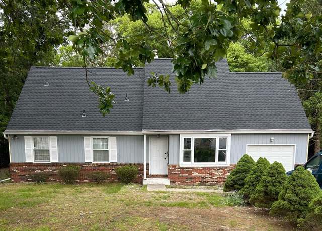 Property at 125 E Elm Ave, Lindenwold, NJ 08021, 3 beds, 2 baths