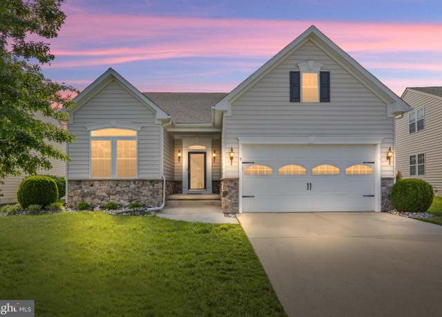 Property at 5 Josie Ln, Atco, NJ 08004, 2 beds, 2 baths