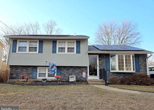Property at 725 Duke Dr, Wenonah, NJ 08090, 3 beds, 1.5 baths