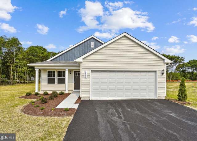 Property at 14 Lincoln Cv, East Berlin, PA 17316, 4 beds, 2 baths
