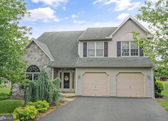 Property at 15 Connecticut Ave, Sinking Spring, PA 19608, 4 beds, 2.5 baths