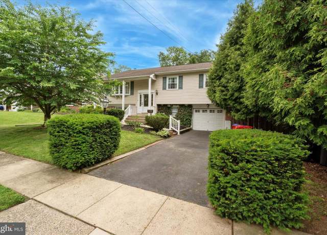Property at 709 Parmentier Rd, Warminster, PA 18974, 3 beds, 2.5 baths