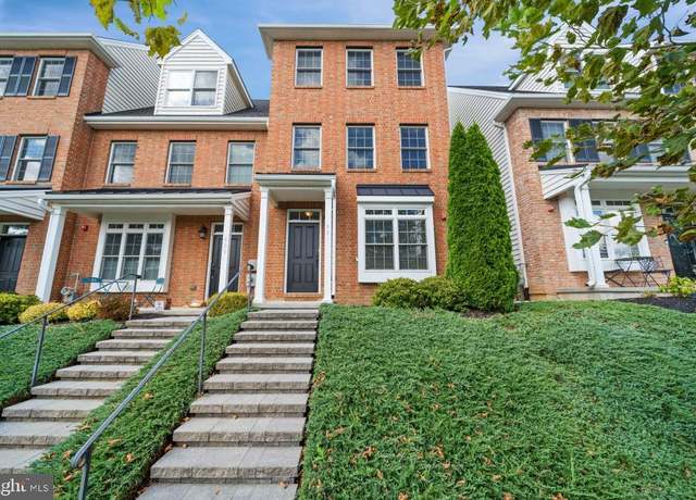Property at 607 W Mulberry St, Kennett Square, PA 19348, 3 beds, 3.5 baths