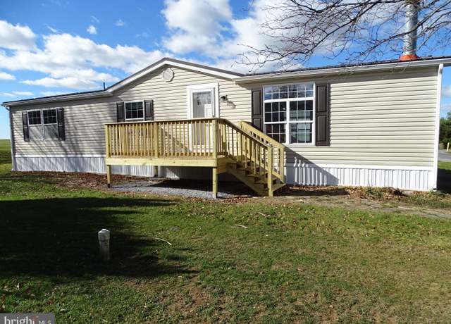 Property at 362 Cameo Dr, Fayetteville, PA 17222, 3 beds, 2 baths