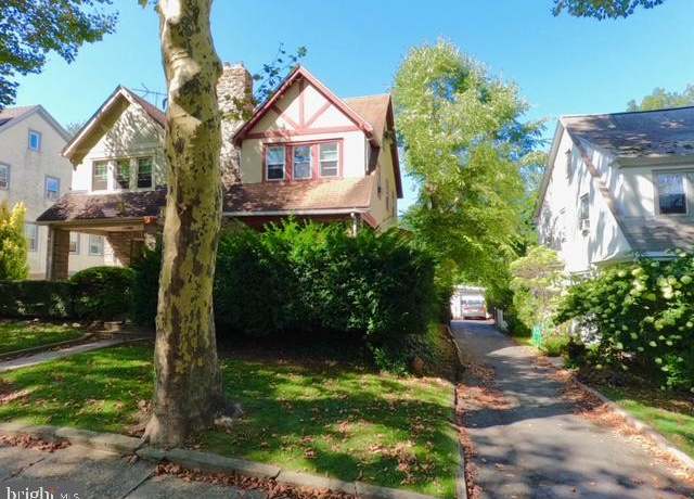 Property at 813 Elkins Ave, Elkins Park, PA 19027, 3 beds, 1.5 baths