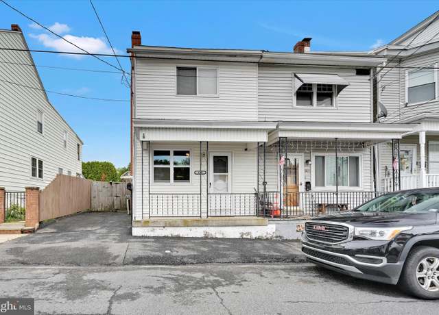 Property at 149 N Railroad Ave, Frackville, PA 17931, 3 beds, 1.5 baths