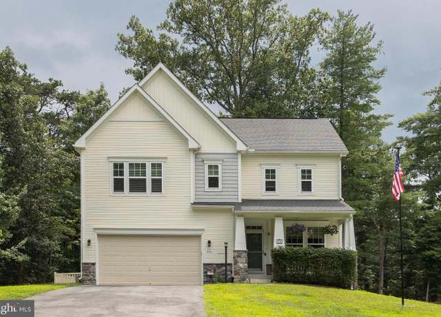 Property at 115 Eagle Dr, Cross Junction, VA 22625, 4 beds, 2.5 baths