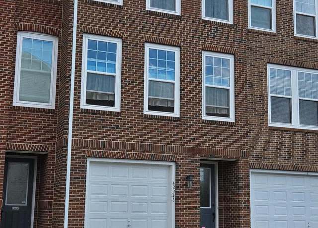 Property at 42248 Lancaster Woods Sq, Chantilly, VA 20152, 3 beds, 2.5 baths