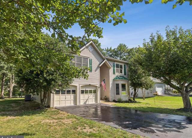 Property at 4209 Oakhill Rd, Fredericksburg, VA 22408, 4 beds, 2.5 baths
