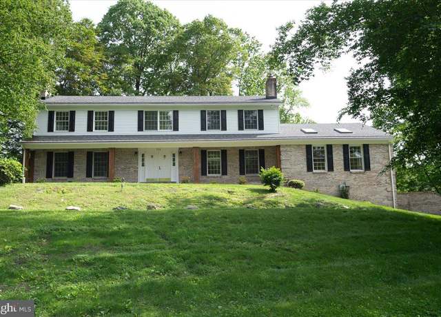 Property at 114 Mettenet Ct, Hockessin, DE 19707, 5 beds, 4.5 baths