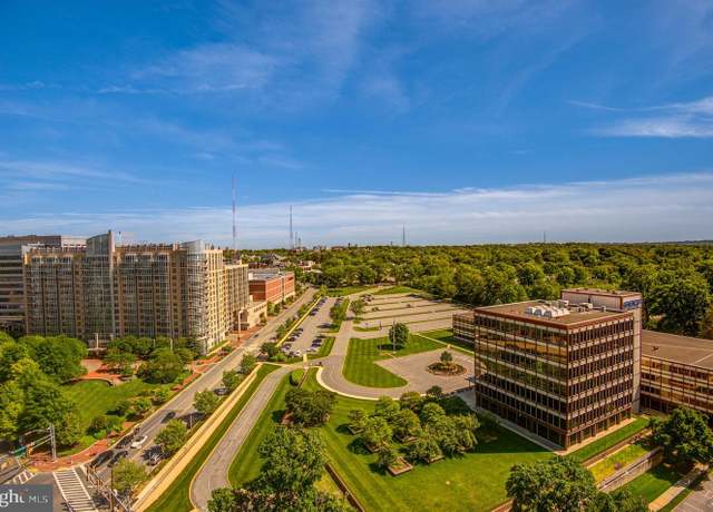 Property at 4515 Willard Ave Unit 2204S, Chevy Chase, MD 20815, 3 beds, 2 baths