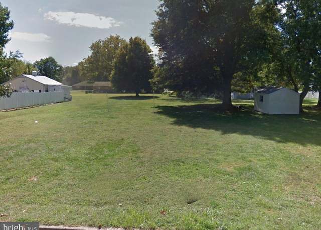 Property at 220 W Dover St, Easton, MD 21601