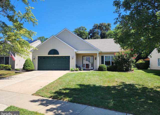 Property at 33 Sunset Ln, Columbus, NJ 08022, 2 beds, 2 baths