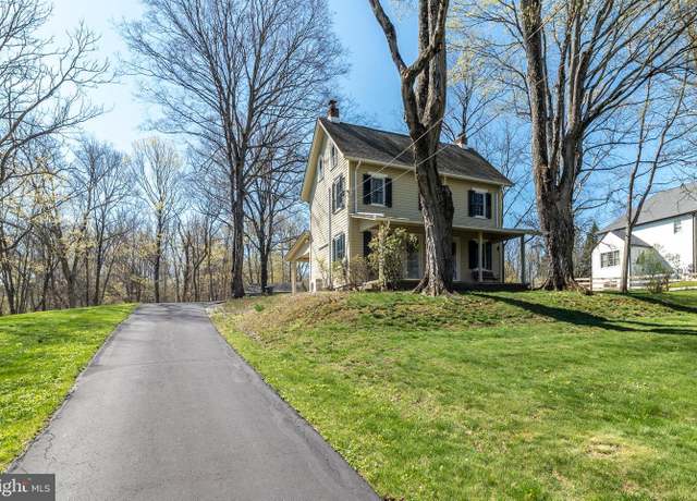 Property at 2655 Valley Rd, Jamison, PA 18929, 3 beds, 1.5 baths