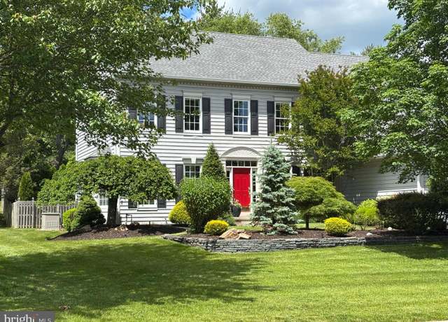 Property at 32 Eagleton Farm Rd, Newtown, PA 18940, 4 beds, 3.5 baths