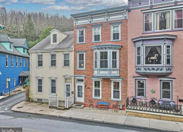 Property at 129 W Broadway, Jim Thorpe, PA 18229, 5 beds, 3 baths