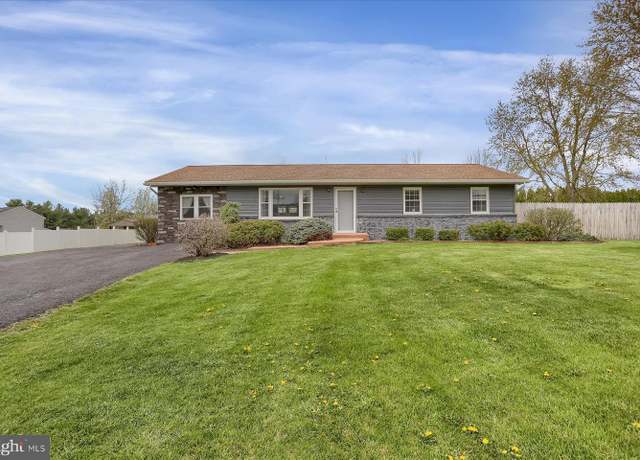 Property at 1663 E College Ave, Bellefonte, PA 16823, 4 beds, 3 baths