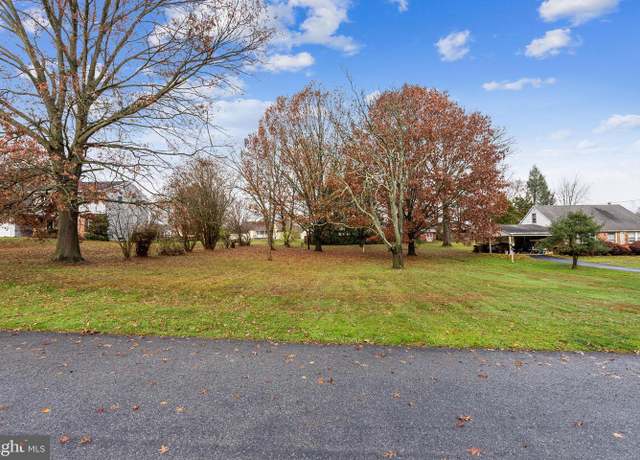 Property at 36 Franklin Ave, Parker Ford, PA 19457