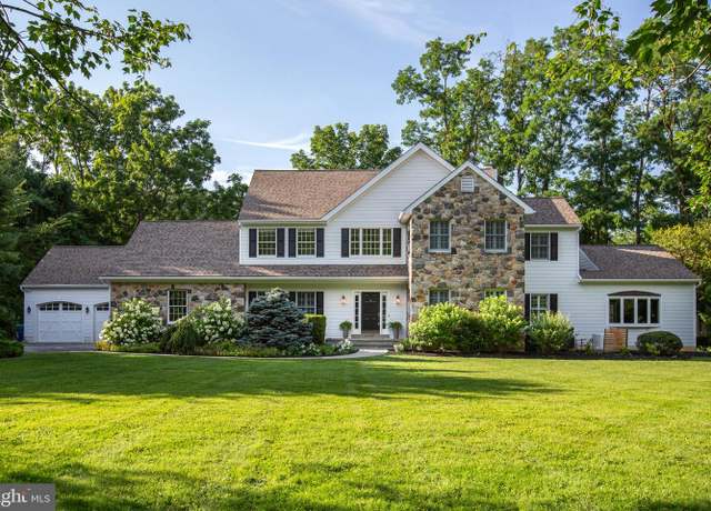 Property at 995 Baneswood Dr, Kennett Square, PA 19348, 4 beds, 3.5 baths