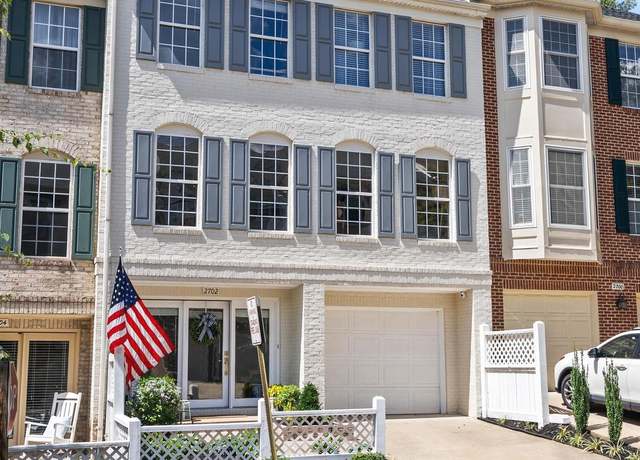 Property at 2702 Chanbourne Way, Vienna, VA 22181, 3 beds, 3.5 baths