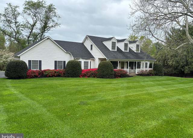 Property at 36983 Philomont Rd, Purcellville, VA 20132, 4 beds, 3 baths