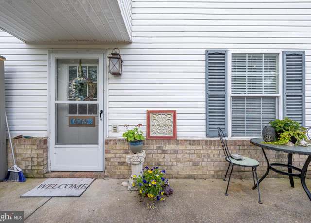Property at 4069 Rose Bud Ct #69, Edinburg, VA 22824, 3 beds, 2 baths