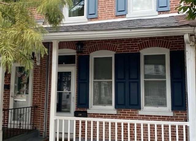 Property at 219 Woodlawn Ave, Wilmington, DE 19805, 3 beds, 1 bath
