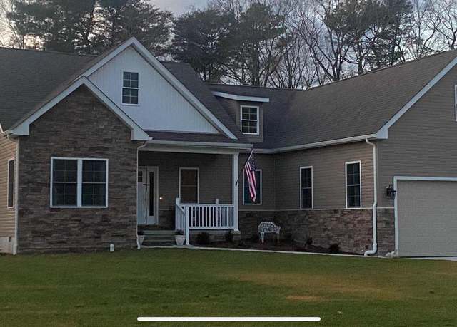 Property at 27 Fairway Ave, Georgetown, DE 19947, 3 beds, 2 baths