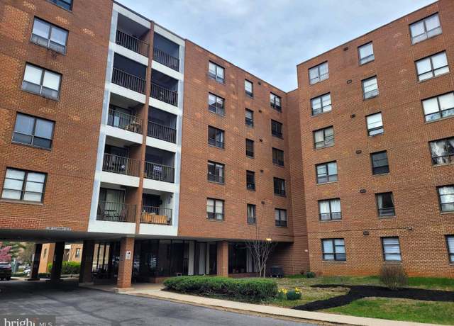 Property at 6317 Park Heights Ave #505, Baltimore, MD 21215, 3 beds, 2 baths