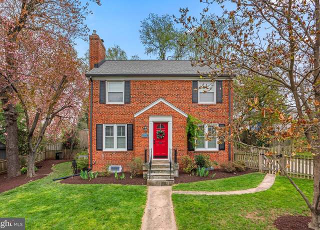 Property at 10205 Woodmoor Cir, Silver Spring, MD 20901, 3 beds, 1.5 baths