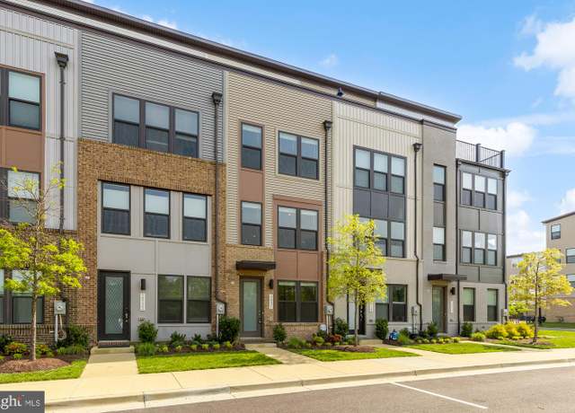 Property at 2521 River Terrace Rd, Hyattsville, MD 20782, 3 beds, 4 baths