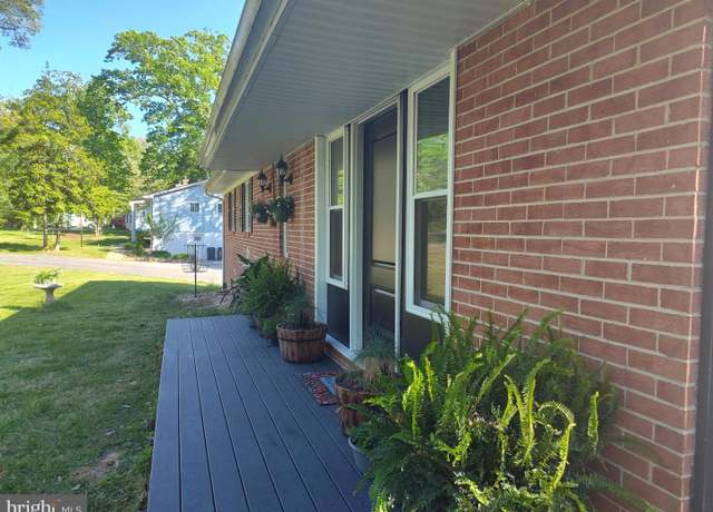 Property at 45545 Camelot Ct, Lexington Park, MD 20653, 3 beds, 3 baths