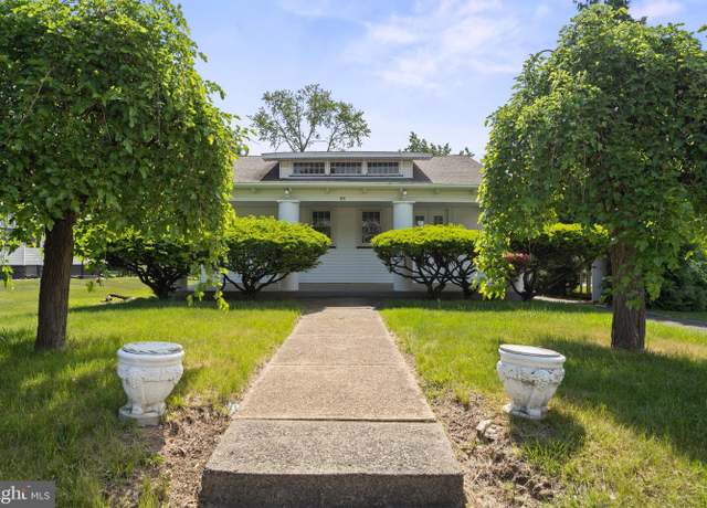 Property at 185 White Horse, Hamilton, NJ 08610, 3 beds, 1.5 baths
