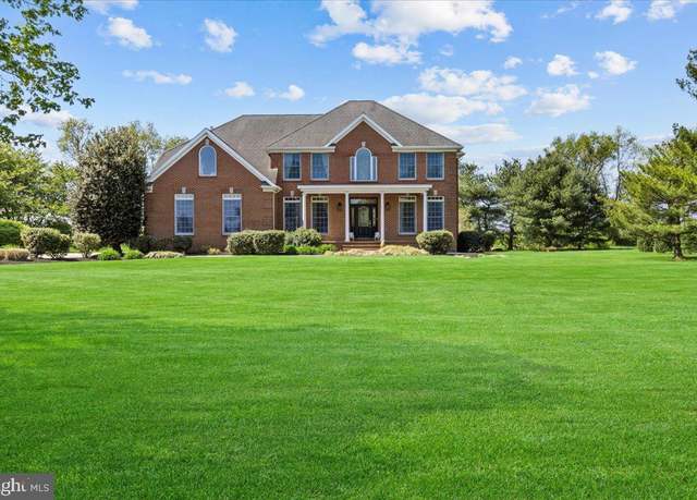 Property at 6 Caroline Ct, Pilesgrove, NJ 08098, 5 beds, 4 baths