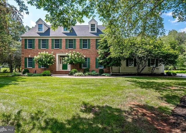Property at 144 Belle Glades Ln, Belle Mead, NJ 08502, 5 beds, 4.5 baths