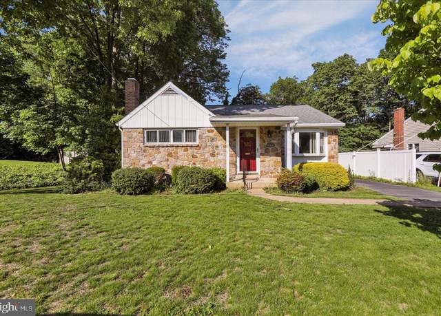 Property at 2107 Cullum Dr, Reading, PA 19601, 3 beds, 2 baths
