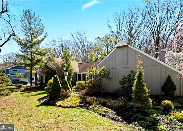 Property at 5694 S Deer Run Rd, Doylestown, PA 18902, 5 beds, 3.5 baths